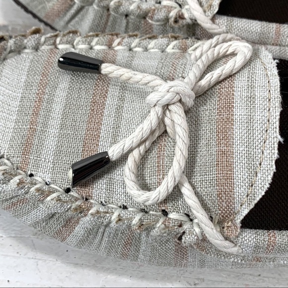 Lamo Women's 6 Sabrina Moc II Moccasins Beige Stripe NEW in Box Slip On - Picture 3 of 9